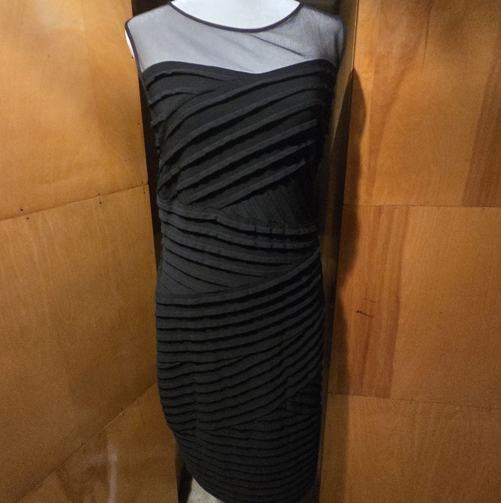 Calvin Klein Black Dress Sleeveless Sheath Career Formal Dress Size 12